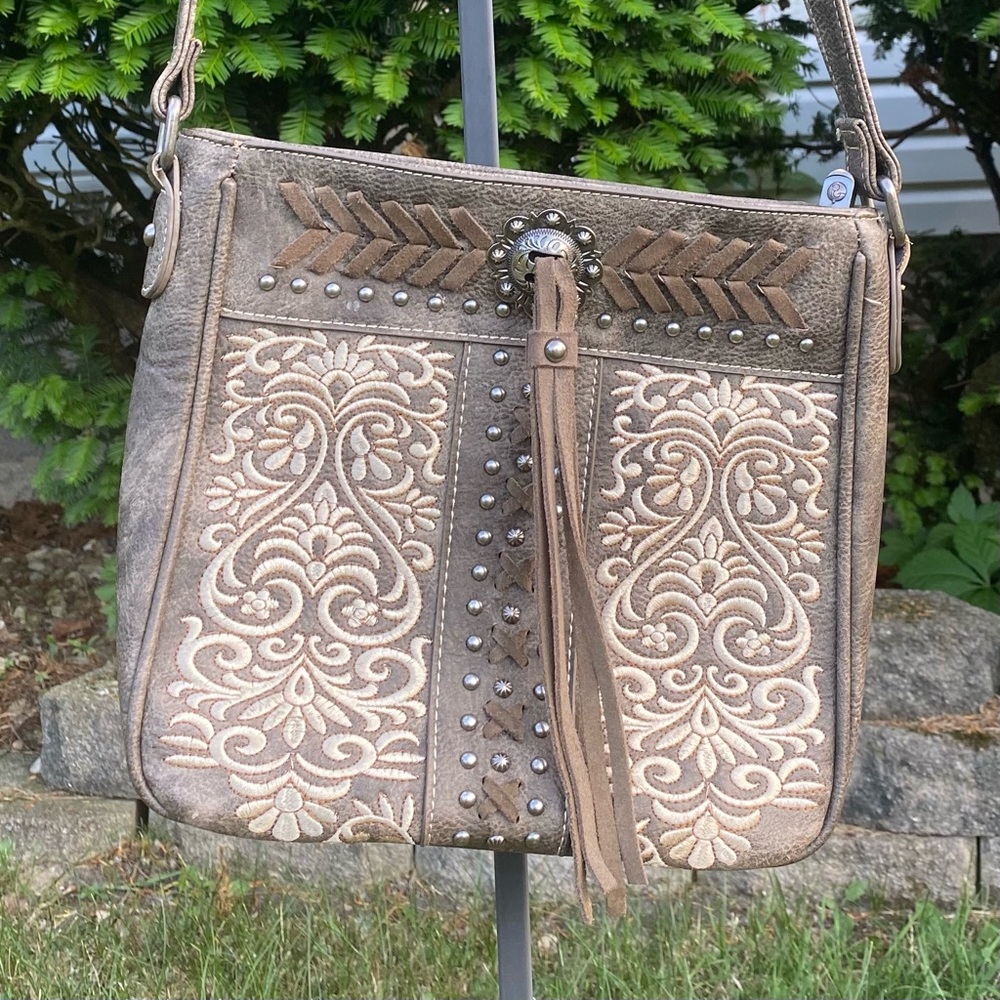 P&G Western Concealed Carry Messenger/ Crossbody